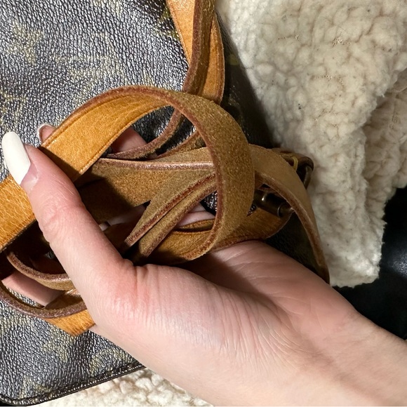 Louis Vuitton monogram vintage Cartouchiere 17 - Picture 2 of 7